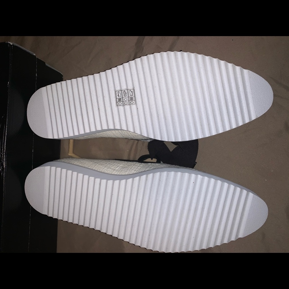 Karl Lagerfeld Bow slip on Sneaker